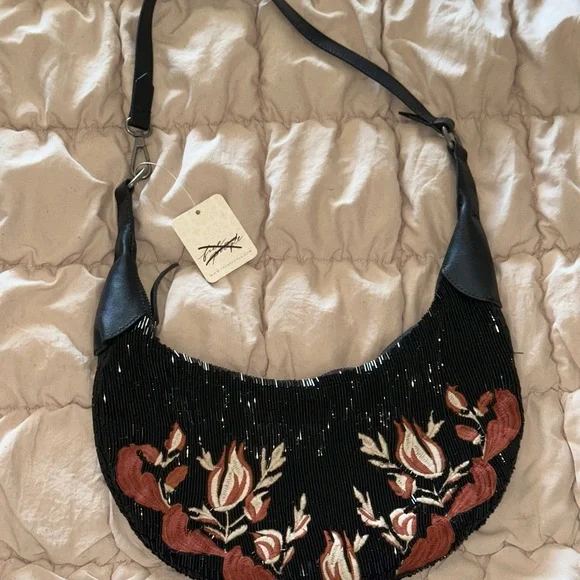 SOLD ✨NWT Free people Bugle bead bag - Picture 2 of 5